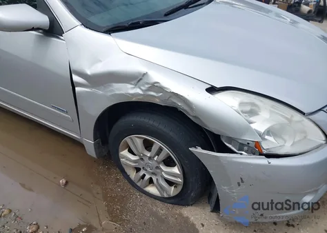 2011 Nissan Altima Hybrid z USA, uszkodzony, nr VIN 1N4CL2AP1BC185226